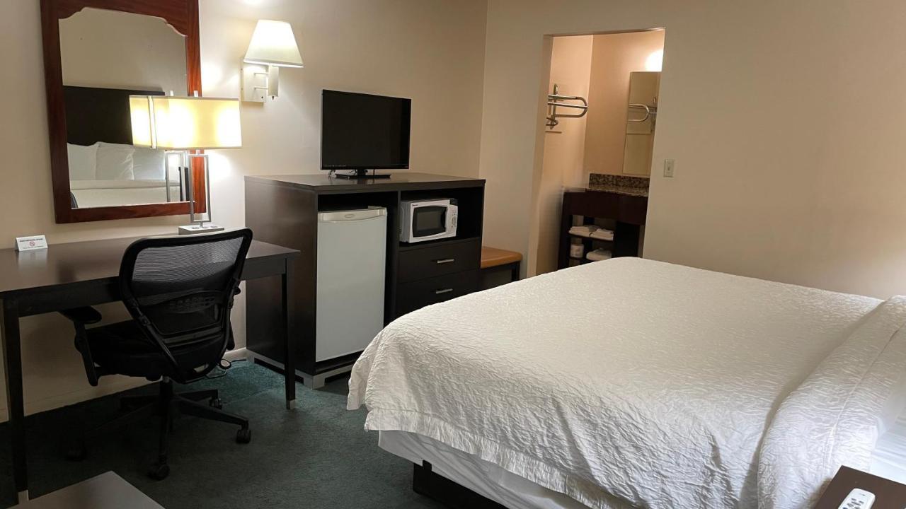 Slumber Inn Harrisonville Εξωτερικό φωτογραφία